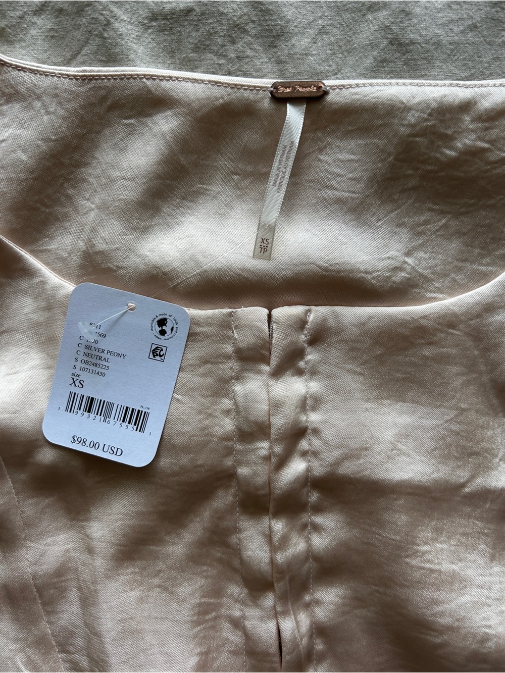 Free People Sleeveless Satin Peplum Top in Light Beige NWT - Picture 2 of 3
